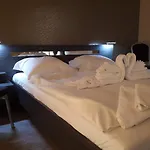 Korona מלון שיופוק