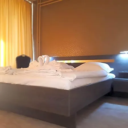 Hotel Korona 3*