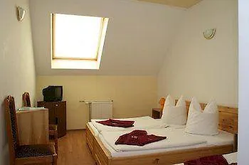 Korona Hotel 3*