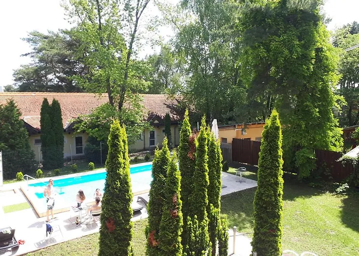 Korona Hotell