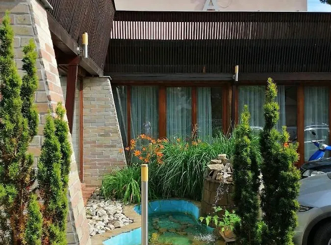 Hotel Korona 3*